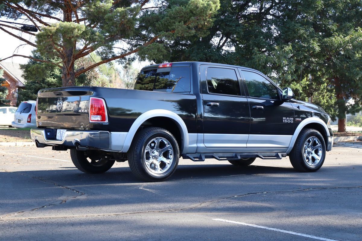 Used 2018 RAM 1500 Laramie w/ Convenience Group AWD/4WD image 5