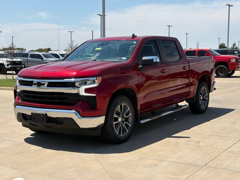 Used 2024 Chevrolet Silverado 1500 LT w/ LPO, Dark Essentials Package RWD image 3