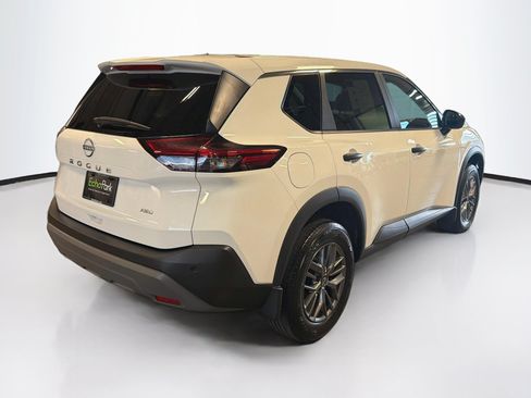 Used 2023 Nissan Rogue S AWD/4WD image 9