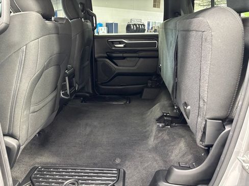 Used 2020 RAM 1500 Big Horn AWD/4WD image 39