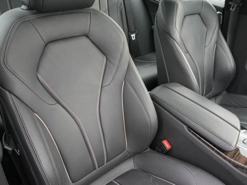 Used 2020 BMW 530i w/ Convenience Package RWD image 14