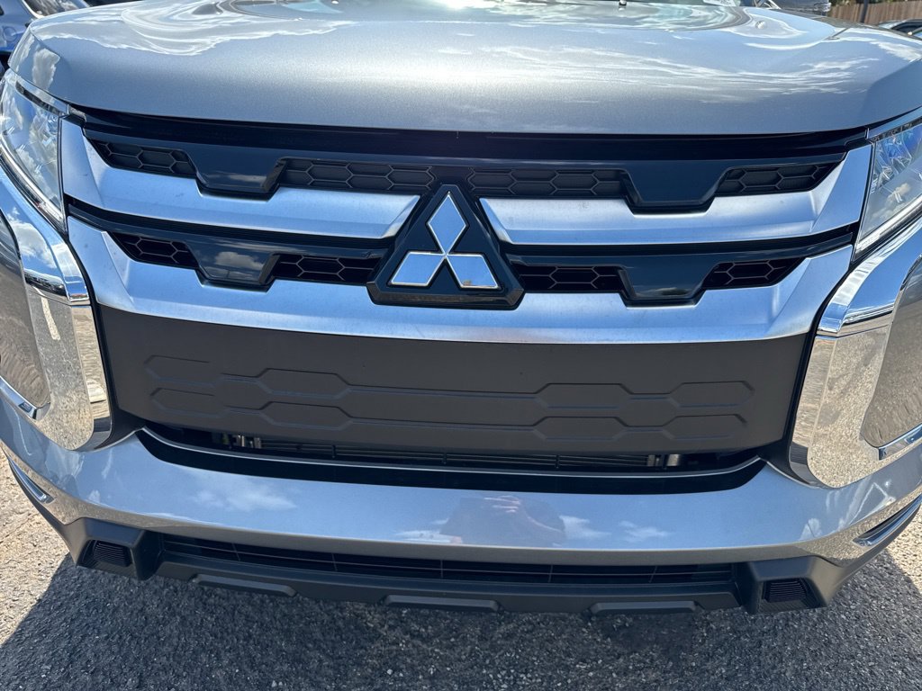 New 2027 Mitsubishi Outlander Sport SE FWD image 43