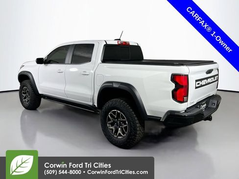 Used 2025 Chevrolet Colorado ZR2 w/ Technology Package AWD/4WD image 11