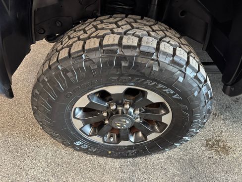 Used 2017 RAM 2500 Power Wagon w/ Leather & Luxury Group AWD/4WD image 14