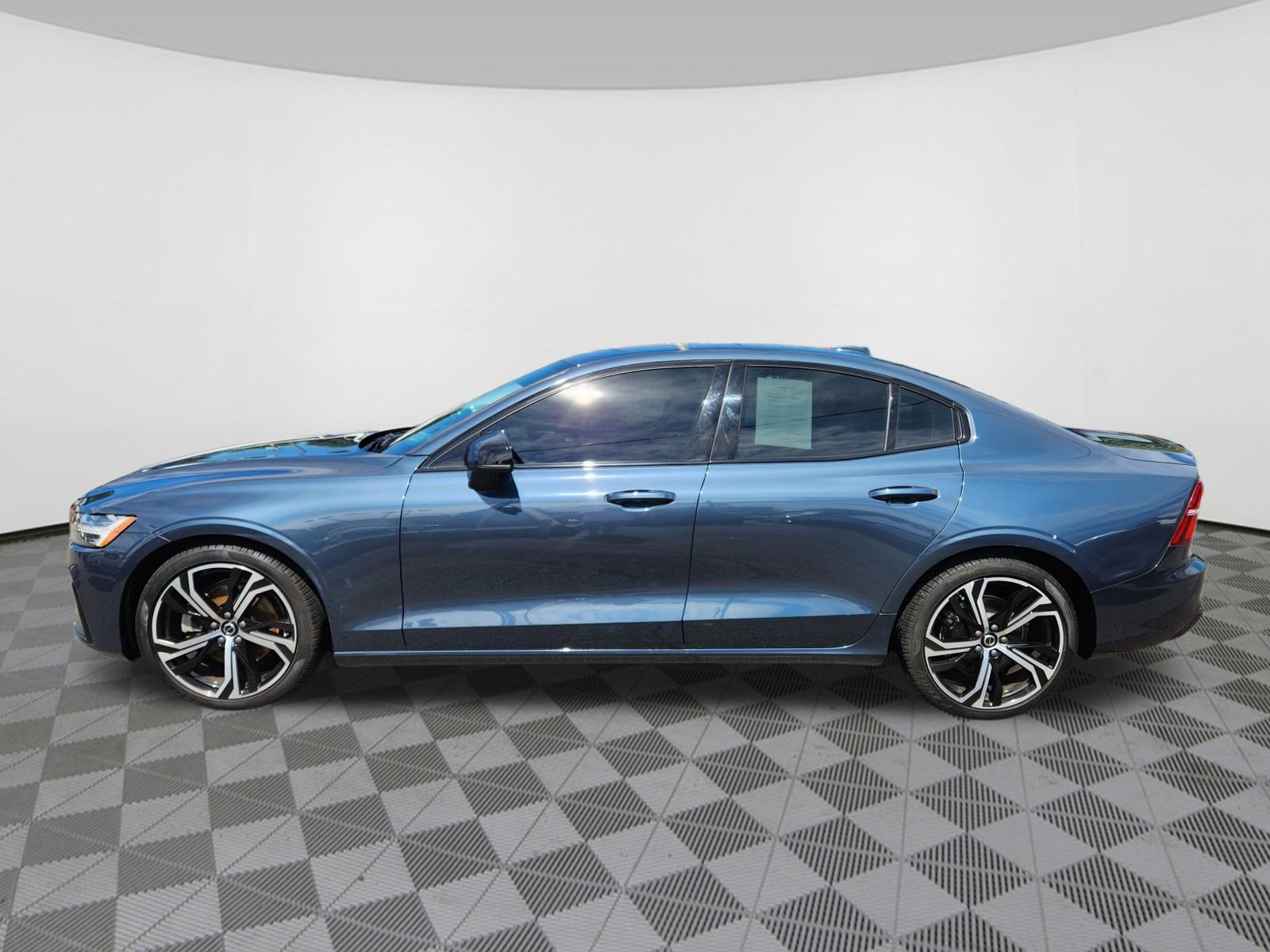 Used 2024 Volvo S60 B5 Core AWD/4WD image 5