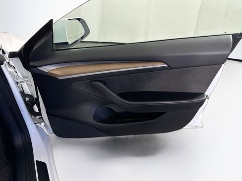 Used 2022 Tesla Model 3 RWD image 32