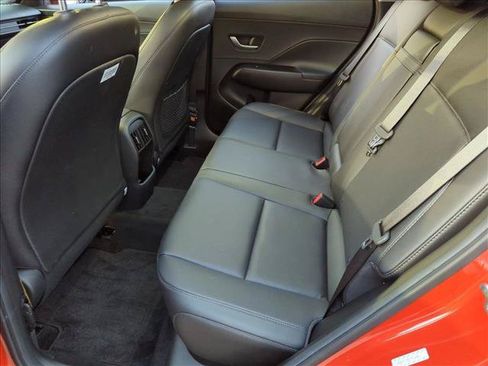 Used 2024 Hyundai Kona Limited FWD image 19