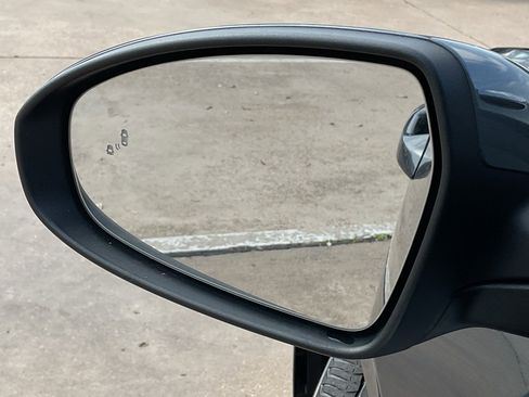 Used 2024 Kia Forte LXS w/ LXS Technology Package image 11