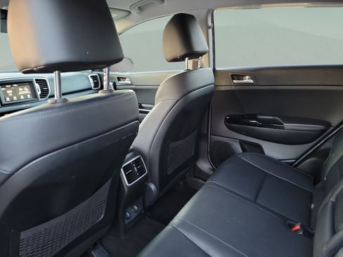 Used 2019 Kia Sportage EX FWD image 10