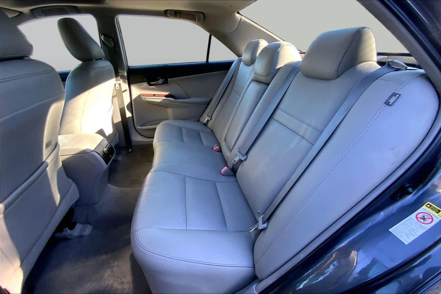 Used 2012 Toyota Camry XLE FWD image 19