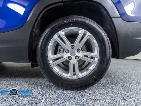 Used 2022 GMC Terrain SLE w/ Driver Convenience Package FWD image 45