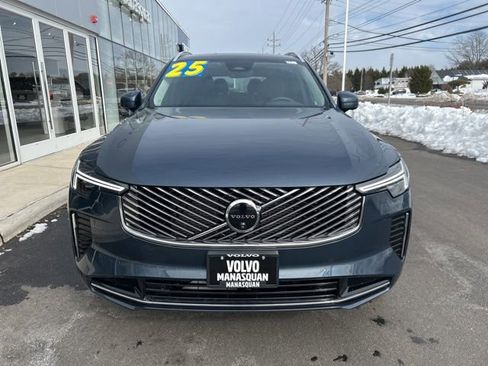 Certified 2025 Volvo XC90 B6 Plus image 7