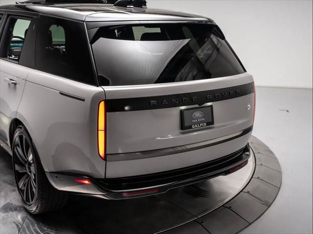 New 2026 Land Rover Range Rover SV AWD/4WD image 34