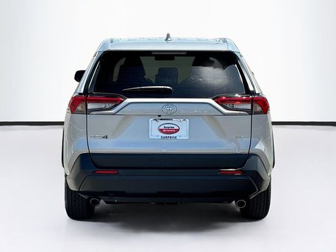 Used 2023 Toyota RAV4 LE FWD image 6
