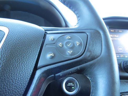 Used 2018 GMC Terrain SLT w/ Preferred Package image 23