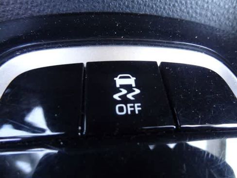 Used 2023 Toyota Corolla LE FWD image 24
