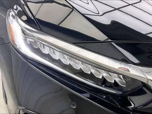 Certified 2021 Honda Accord Touring image 26