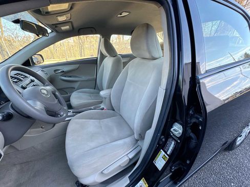 Used 2010 Toyota Corolla LE w/ All Weather Guard Pkg image 20