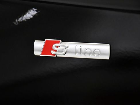 Certified 2023 Audi Q5 2.0T Premium w/ Convenience Package image 11