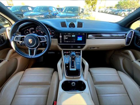 Used 2019 Porsche Cayenne image 14