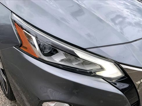 Used 2020 Nissan Altima 2.5 SR w/ Premium Package image 27