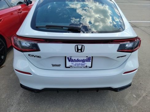 Certified 2024 Honda Civic Sport image 6