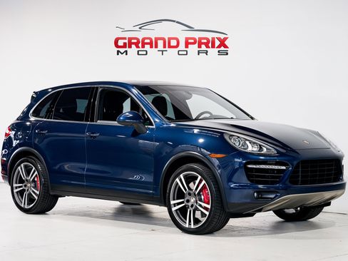 Used 2012 Porsche Cayenne Turbo image 1