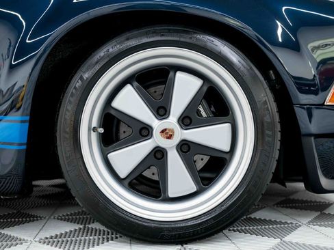 Used 1990 Porsche 911 Carrera image 32