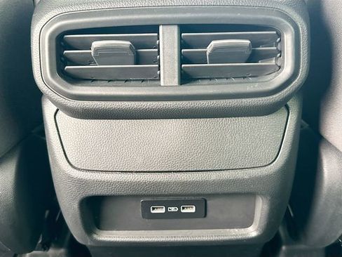 Used 2023 Honda Pilot LX image 23