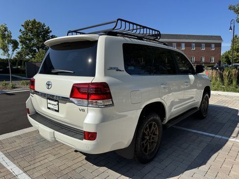 Used 2021 Toyota Land Cruiser Heritage Edition AWD/4WD image 5