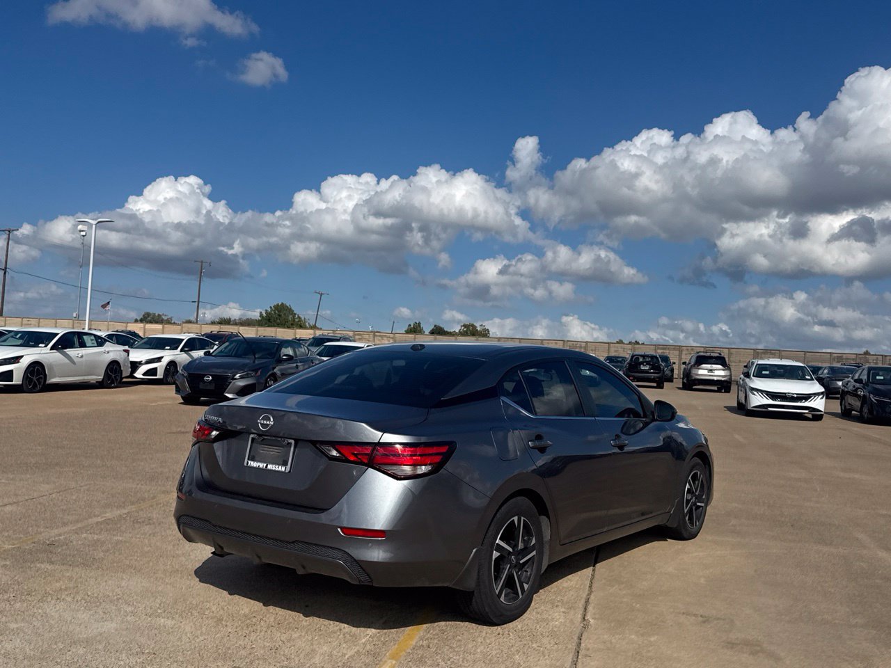 Used 2025 Nissan Sentra SV w/ Trunk Package FWD image 24