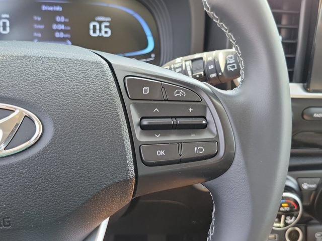Certified 2024 Hyundai Venue SEL FWD image 8