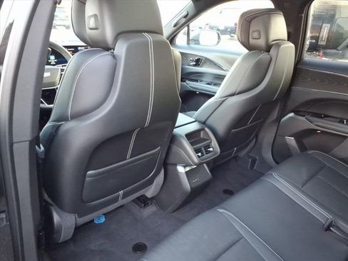 Certified 2024 Cadillac Lyriq Luxury image 14