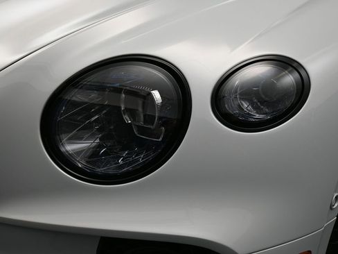 Used 2024 Bentley Continental GT AWD/4WD image 16