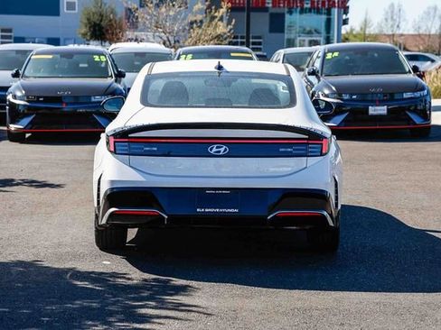 New 2026 Hyundai Sonata SEL image 4