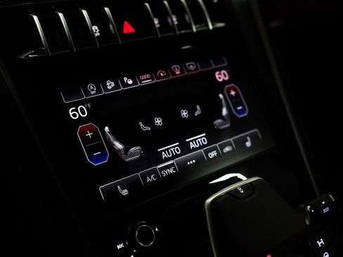 Used 2023 Lamborghini Urus S image 64