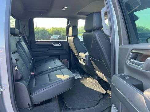Used 2025 GMC Sierra 2500 Denali w/ Denali Reserve Package AWD/4WD image 11