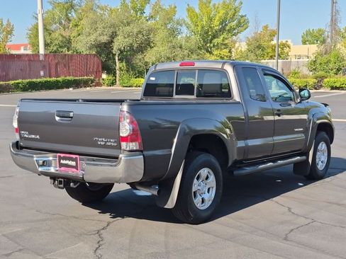 Used 2012 Toyota Tacoma PreRunner w/ SR5 Pkg RWD image 5
