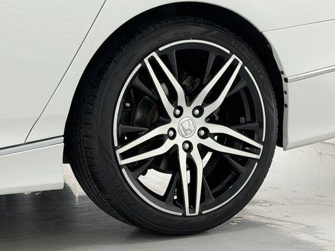 Used 2021 Honda Accord Touring image 46