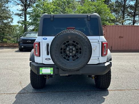 New 2026 Ford Bronco Outer Banks w/ Sasquatch Package AWD/4WD image 6