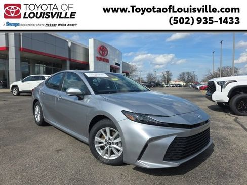 Certified 2025 Toyota Camry LE FWD image 1