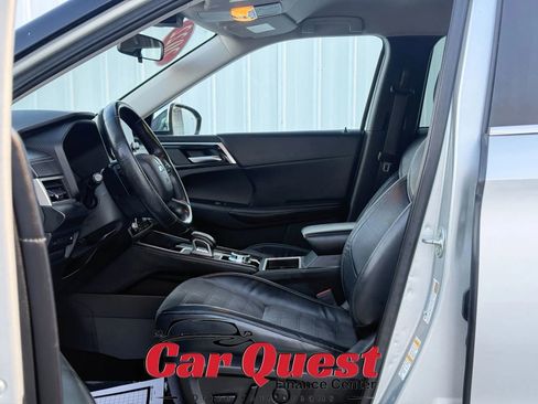 Used 2022 Mitsubishi Outlander SE FWD image 9