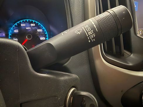 Used 2022 Chevrolet Colorado Z71 w/ Safety Package RWD image 23