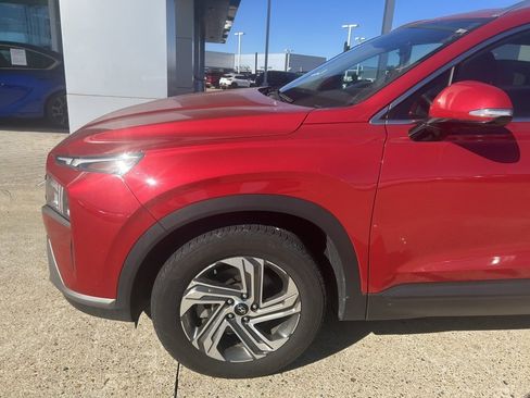 Used 2023 Hyundai Santa Fe SEL image 2