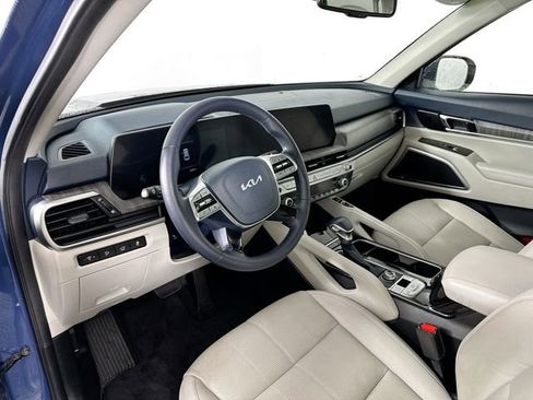 Used 2023 Kia Telluride EX w/ EX Captain's Chair Package AWD/4WD image 20