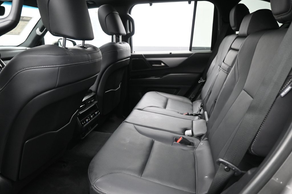 Used 2024 Lexus LX 600 F Sport AWD/4WD image 22