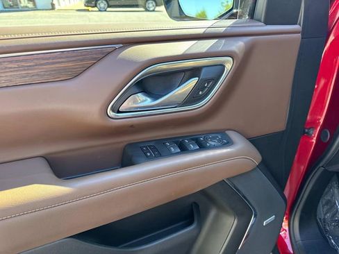 Certified 2024 Chevrolet Suburban High Country w/ Advanced Technology Package image 26