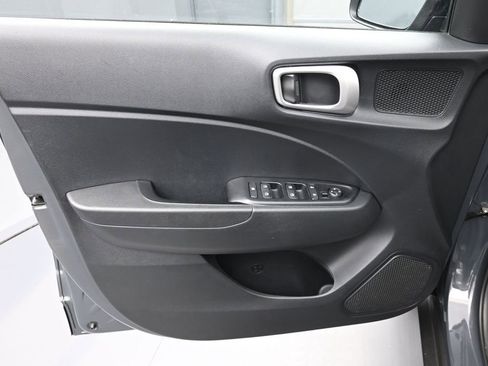 Certified 2024 Hyundai Venue SEL FWD image 27