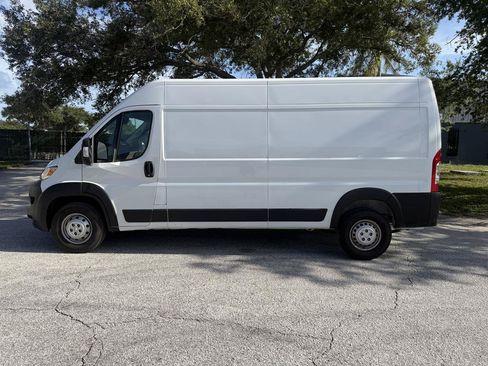 Used 2026 RAM ProMaster 2500 w/ Convenience Group FWD image 5