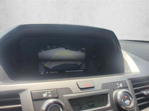 Used 2016 Honda Odyssey Touring Elite image 9